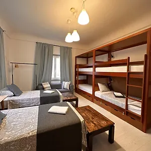 Hostel Ey